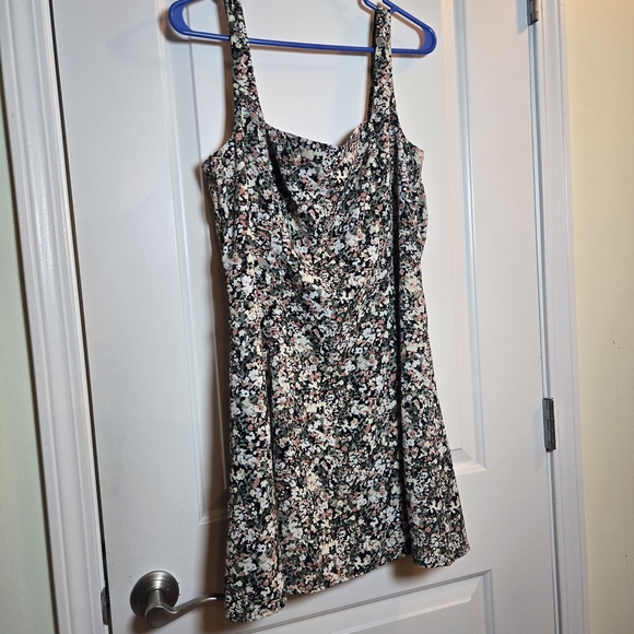 Abercrombie & Fitch Dresses & Skirts - Abercrombie & Fitch Black Textured Dress